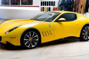 Ferrari เปิดตัวรถสปอร์ตสุดโหดแบบ "limited edition F12tdf" สุดหายาก