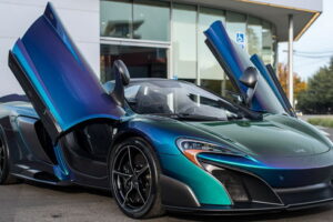 จัดให้! McLaren เปิดตัวสีพิเศษของ "675LT Spyder"