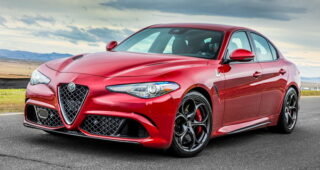Alfa Romeo Giulia เปิดตัวแบบสปอร์ตกำลัง 280 แรงม้า !!