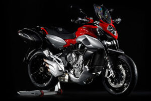 MV AGUSTA Stradale 800 "ศิลปะของจักรยานยนต์"