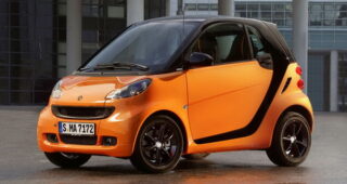 เผยรถแบบ Smart ForTwo ถูกเรียกคืนถึง 2 รุ่นใหญ่