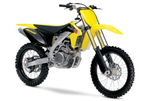 SUZUKI RM-Z450 2017 "ตัวแรงในแทร็คทางฝุ่น"