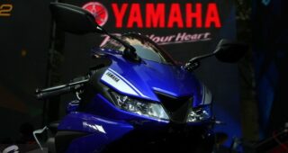 เผยโฉม 2017 YAMAHA YZF-R15 ครั้งแรกในไทย ดึง Vinales ร่วมโชว์ตัว พร้อมพาชมเต็มๆรอบคัน