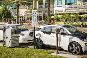 จัดปาย! BMW จับมือ Nissan พัฒนาเครือข่ายพลังงานไฟฟ้า