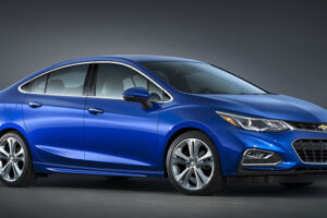พร้อมแล้ว! Chevrolet เปิดตัว “2017 Cruze Sedan” สุดประหยัดแล้ว