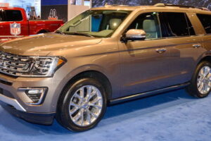 Ford จัดให้เปิดตัว “2018 Expedition” สุดดุดันกว่าเดิม