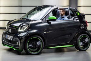 Daimler ยันเลิกผลิตรถแบบ Smart แบบธรรมดา เปลี่ยนเป็นไฟฟ้าทั้งหมด