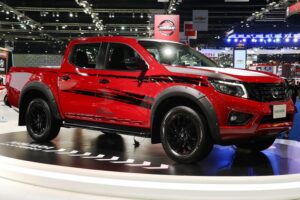 NISSAN ส่งกระบะ Navara Black Edition เข้มแกร่งเกินพิกัด ราคาเริ่มต้นที่ 786,000 บาท ลุยในงาน MOTOR SHOW 2017