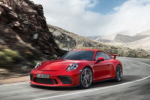 Porsche 911 GT3 ใหม่ รถสปอร์ตสำหรับถนนสาธารณะที่พร้อมทะยานเข้าสู่สนามแข่งความเร็วสูง