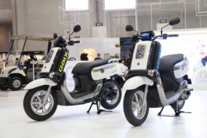 Yamaha เปิดตัว QBIX รถออโตเมติกสไตล์ดิจิตอลสุดล้ำ ราคาเริ่มต้นสุดว้าว!!! 53,500 บาท ในงาน Motor Show 2017