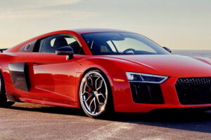 อย่างสวยอะ! เปิดตัวรถสปอร์ต Audi R8 สุดแรงบนล้อแม็กซ์อัลลอยด์สีดำสุดเท่ห์