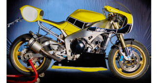 YAMAHA YZF-R 1 Custom "สายพันธุ์สปอร์ตในโหมดย้อนยุค"