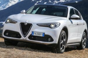 Alfa Romeo จัดให้โชว์ตัวรถแบบ SUV รุ่นใหม่ล่าสุดที่งาน New York Auto Show