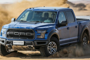 Ford จัดให้เปิดตัวรถแบบ "F-150 Raptor" ในประเทศจีนแล้ว