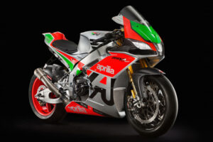 APRILIA RSV4 R-FW SBK 2017 "เข้าทางสายซิ่ง"