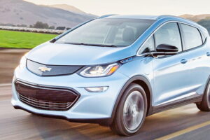 แข่งกันมันส์! Chevrolet เริ่มเสียท่า "Nissan Leaf" แล้วในตลาดรถพลังงานไฟฟ้า