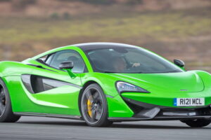 McLaren จัดให้เปิดตัวรถสปอร์ตแบบ 570S Spider อีกโฉมแล้ว