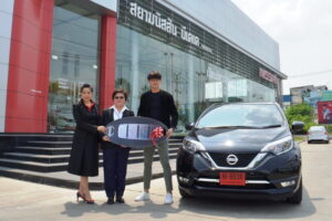 Nissan ส่งมอบรถยนต์ Note ให้ ดีเจ พุฒ