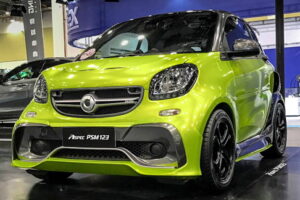 แรงเลยอะ! ค่ายแต่งรถฮ่องกงเปิดตัวรถแบบ "Smart ForTwo" สุดแรงสุดสปอร์ต