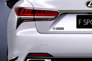 Lexus มาดุเปิดตัวรถแบบ "F Sport models" สุดสปอร์ต