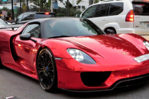 Porsche 918 Spyder สุดสปอร์ตมาพร้อมสีแบบแดงเมทัลลิคสุดสวยงาม