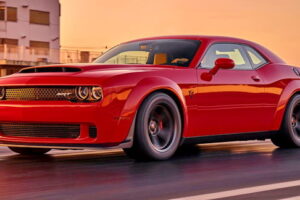 ซื้อโลด! เปิดประมูลรถสปอร์ตแบบ "Dodge Challenger SRT Demon" ใน eBay แล้ว