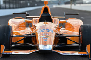 งานโชว์! Fernando Alonso จัดให้เปิดตัวโปรโมทรถแบบ Foumula One ท่ามกลางสปอนเซอร์