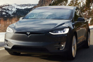 Tesla จัดให้เปิดตัวรถแบบ Model S และ Model X รุ่นใหม่ล่าสุด