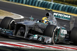 ว้าวเลย! เปิดขายรถแข่ง "Mercedes W04" เจ้าของแชมป์ Hungarian Grand Prix 2013