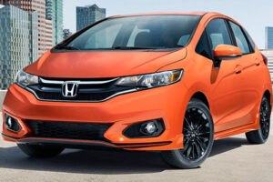 มาจนได้! Honda เปิดตัว "FIT" รุ่นใหม่ปี 2018 สุดสดใส