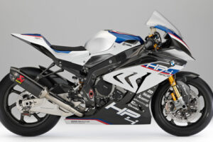 BMW HP4 RACE "ฉลามพันธุ์โหดในโหมดตัวแข่ง"