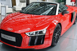 มาแล้ว! เปิดตัวรถสปอร์ตแบบ "Audi R8 Supercar" ตัวจริงในประเทศเยอรมัน