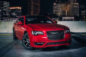 มาแล้วค๊าบบบ! Fiat - Chrysler พร้อมเปิดตัว "Chrysler 300" รุ่น 2018 ท้าชนแบรนด์อื่น