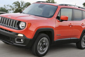 ดีขึ้น! เผยโฉมรถขนาดเล็กแบบ "Jeep Renegade" จิ๋วแต่แจ๋วต้อนรับปีใหม่