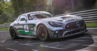 จัดไป! Mercedes-Benz โชว์ตัวในงานอย่าง Mercedes-AMG GT4 สุดโหด