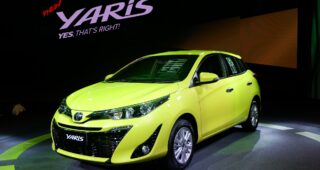 Toyota ประกาศราคาจำหน่ายมาตรฐาน Yaris Ativ และ Yaris รุ่นปรับโฉม ปี 2560