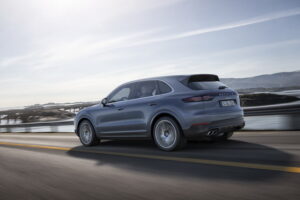 การปรากฎโฉมของ the new Porsche Cayenne พร้อมนวัตกรรมยนตกรรมสปอร์ตสมรรถนะสูง ในงานมหกรรมยานยนต์ Frankfurt