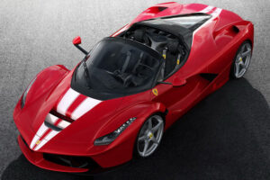 ใจดีอะ! เผยแบรนด์ประมูลรถพร้อมส่ง "Ferrari LaFerrari Aperta" รุ่นเก่าขายเพื่อช่วยสังคมแล้ว