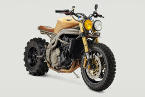 TRIUMPH Speed Triple Custom "เปลี่ยน Naked Bike จอมเดือด เป็น ตัวลุยทะเลทรายสายโหด"