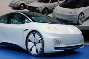 Volkswagen จัดหนักพร้อมเปิดตัวรถแบบ Golf รุ่นที่ 8 พร้อมรถ I.D Hatch พลังงานไฟฟ้า