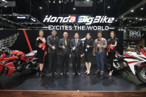 Honda BigBike โชว์แพชชั่น จัดโปรโมชั่นพิเศษเอาใจสาวกบิ๊กไบค์ตัวจริง พร้อมเปิด Honda 500 Series, 650 Series และ Rebel 500 ที่แรกในงาน Motor Expo 2017