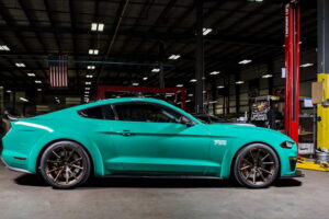 เปิดตัวชุดแต่งแบบสปอร์ตของ Ford Mustang 2018 ตัวใหม่สุดโดยทาง Roush Performance
