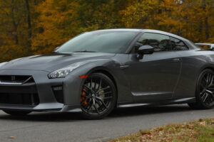 อย่างงาม! Nissan จัดเต็มพร้อมเปิดตัวรถแบบ "GT-R" ในประเทศสหรัฐอเมริกาแล้วมาทุกรุ่นทั้งครอบครัว!!!