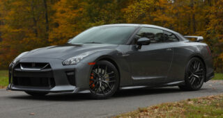 อย่างงาม! Nissan จัดเต็มพร้อมเปิดตัวรถแบบ "GT-R" ในประเทศสหรัฐอเมริกาแล้วมาทุกรุ่นทั้งครอบครัว!!!