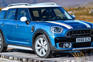 MINI กลับมาอีกครั้งพร้อมรถแบบ "Countryman" รุ่นใหม่ล่าสุดสวยงามกว่าเดิม