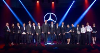 Mercedes-Benz เผยยอดจำหน่ายปี 60 ครองแชมป์กลุ่มตลาดรถยนต์หรู พร้อมประกาศแต่งตั้งผู้จำหน่าย AMG อย่างเป็นทางการ 11 แห่งทั่วประเทศ