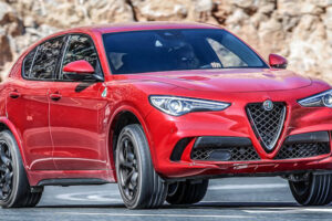 จัดไป !! Alfa Romeo Stelvio Quadrifoglio โชว์ตัวแล้วพร้อมภาพแบบ HD มากมาย