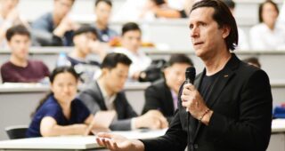 NISSAN ร่วมกับจุฬาลงกรณ์มหาวิทยาลัยจัดเสวนาความรู้เกี่ยวกับเอกลักษณ์การออกแบบ