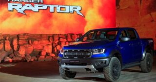 FORD เผยโฉม RANGER RAPTOR ครั้งแรกของโลก รถกระบะออฟโรดที่สะท้อนนิยาม'เกิดมาแกร่ง'