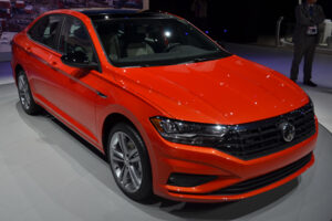 มาแล้ว! Volkswagen จัดให้เปิดตัวรถรุ่นใหม่แบบ Jetta Model 2019 พร้อมออฟชั่นแบบจัดเต็ม